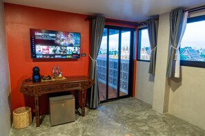 Exclusieve kamer, 1 queensize bed, terras, in toren | Een bureau, verduisterende gordijnen, gratis wifi, beddengoed