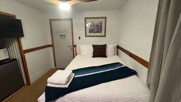 家庭小屋, 多張床, 微波爐 | 2 間臥室、高級寢具、羽絨被、記憶床墊