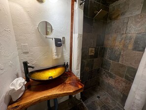 Family Cabin, Multiple Beds, Microwave | Bathroom - Three Pines Cabins Lodge (Big Bear Lake)