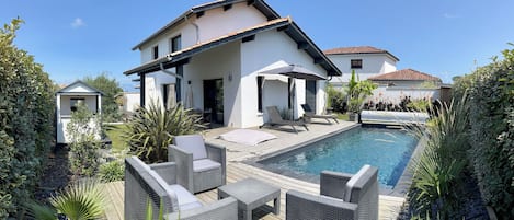 Piscine extérieure, piscine chauffée