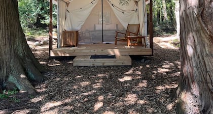 Lopez Farm Cottages & Tent Camping