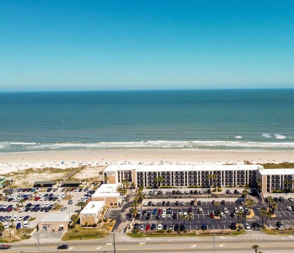 Oceanview Oasis - Beach front