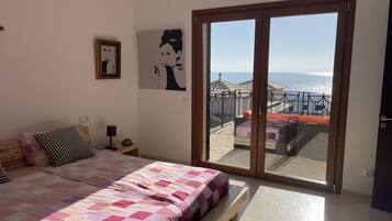 4 dormitorios, caja fuerte, wifi gratis y ropa de cama