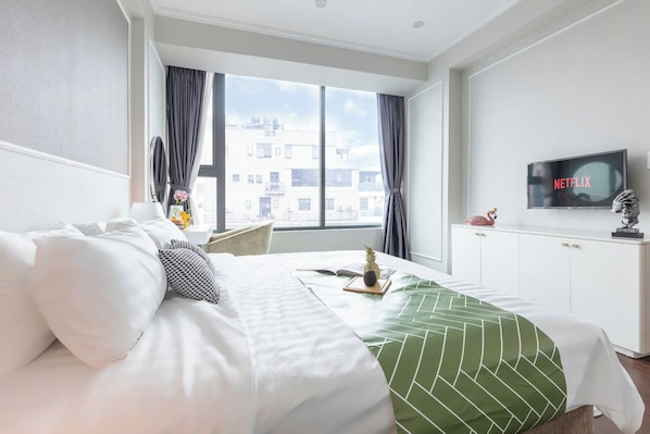 Standaard studio, 1 queensize bed, airconditioning, uitzicht op stad | Uitzicht op straat