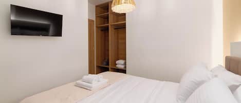 3 chambres, fer et planche à repasser, Wi-Fi gratuit, draps fournis