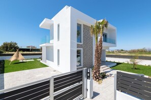 Exterior - Martini Villas- Sofia in Kremasti (Κρεμαστή)