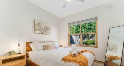 Cozy Newtown 2 bedroom unit