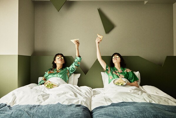 办公桌、遮光窗帘、熨斗/熨衣板、免费 WiFi