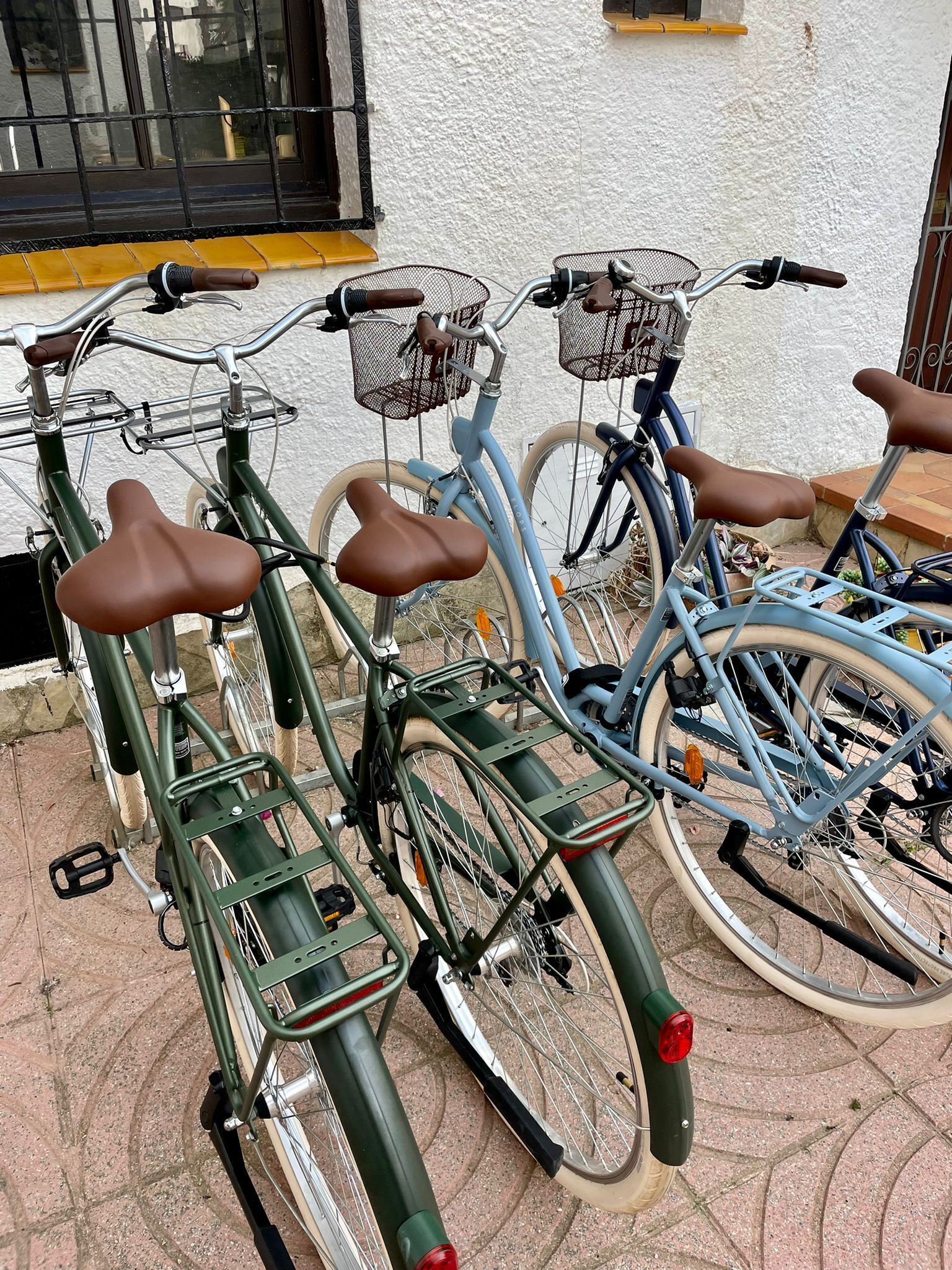 cozy house with small pool