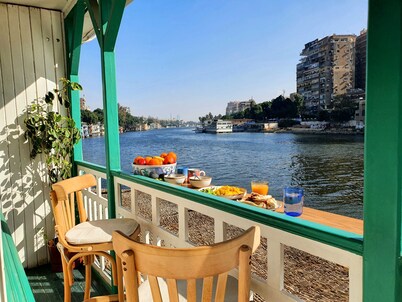 Nile Loft - Houseboat65, Zamalek Island - Central Cairo