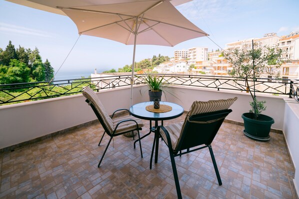 Premium Room | Terrace/patio - Penthouse Lungo Mare Ulcinj (Ulcinj)