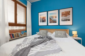 1 bedroom, bed sheets - Stylish Apartment Rydygiera by Renters (Warsaw)