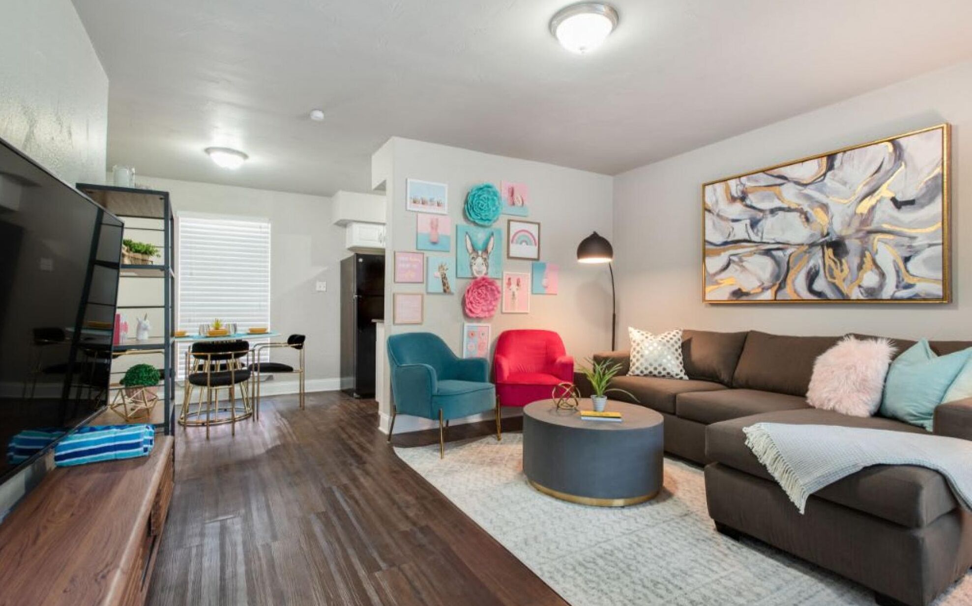 Flirty Flamingos l No Service Fees Poolside