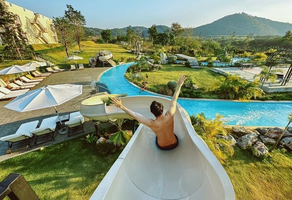 3 piscinas al aire libre