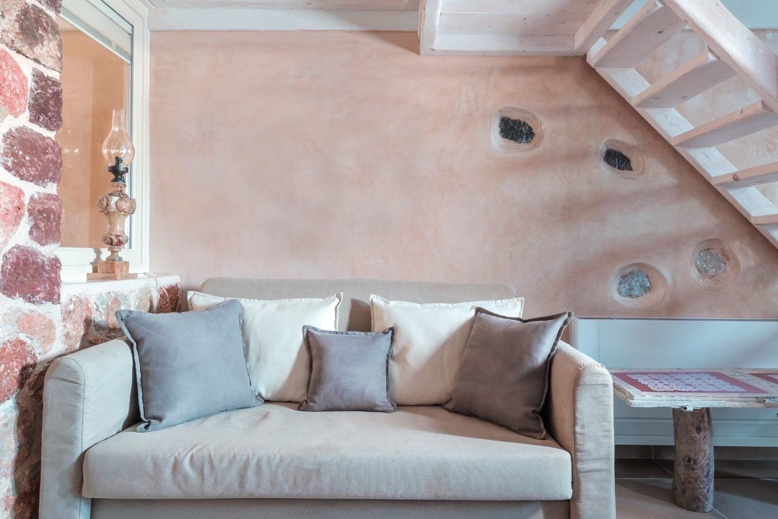 Luxury Villa with Private Rooftop Pool and Hot Tube