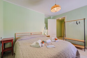 2 kamar tidur, Wi-Fi gratis, dan seprai linen