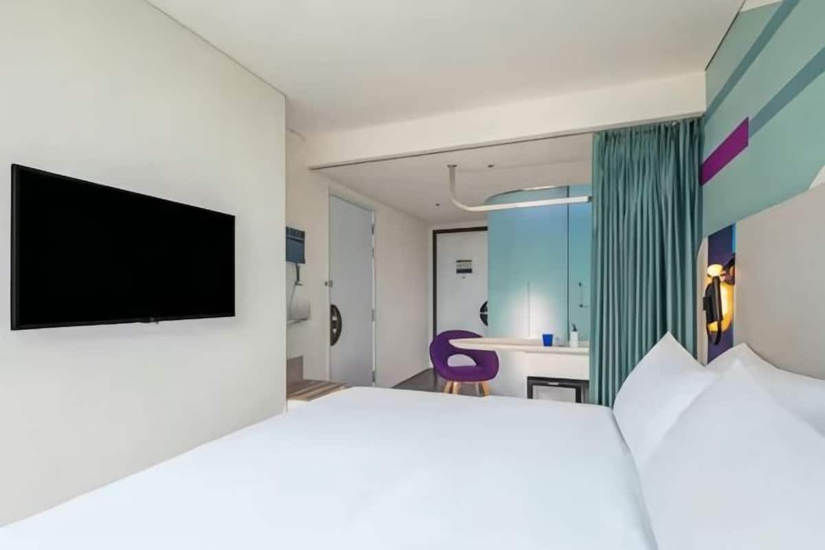 In-room safe, desk, laptop workspace, blackout drapes