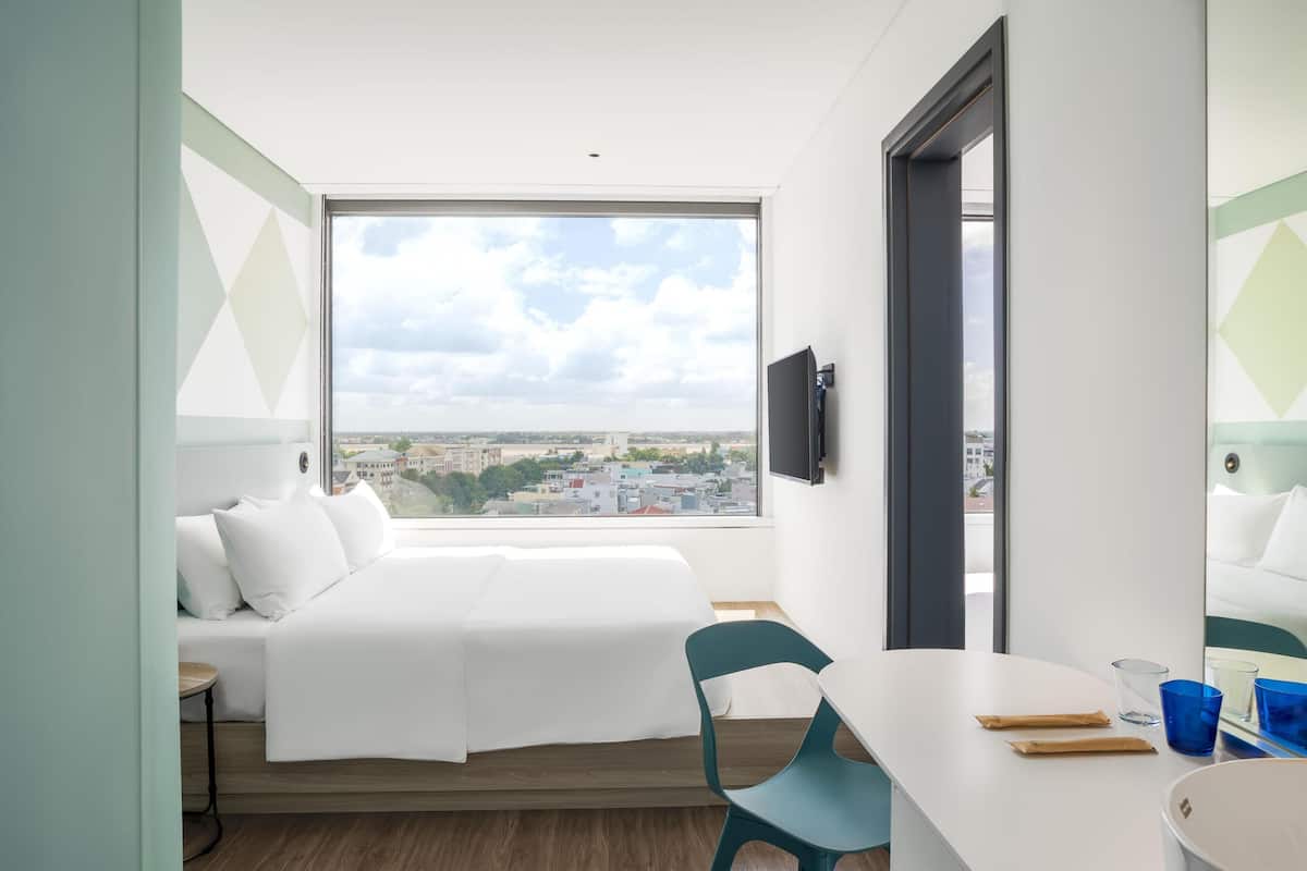 Room, 1 King Bed with Sofa bed | 1 bedroom, in-room safe, desk, laptop workspace