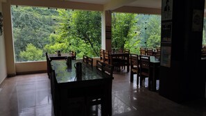 Restaurant - Harela Inn – A Boutique Himalayan Wedding Retreat (Chamoli)