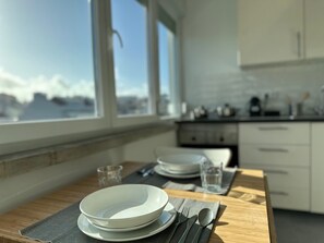 Grand Double Room, Shared Bathroom | Private kitchen | Mini-fridge, microwave, stovetop, coffee/tea maker - Studio 59 Lisboa (Lisbon)