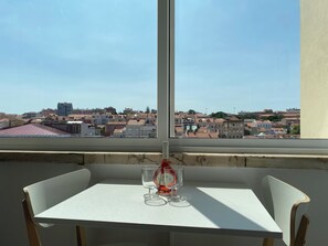 Basic Double Room, Shared Bathroom | Laptop workspace, free WiFi, bed sheets