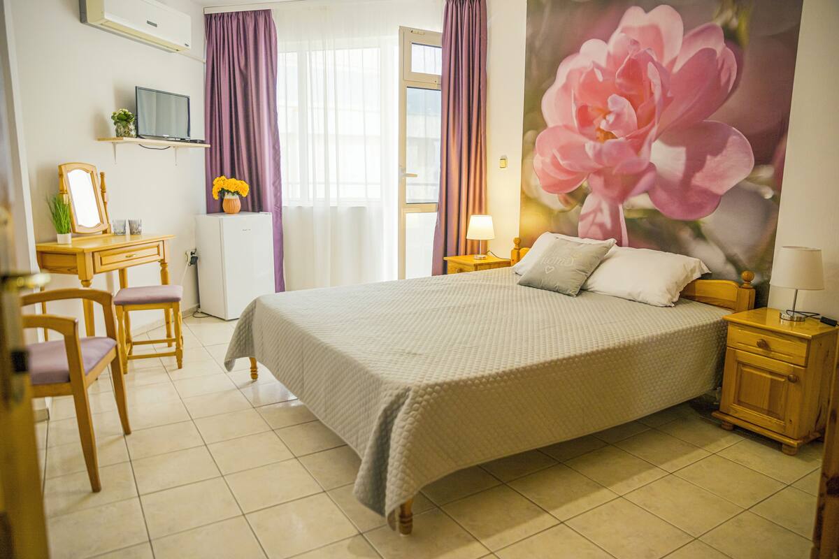 Honeymoon Double Room | 1 bedroom, free WiFi, bed sheets