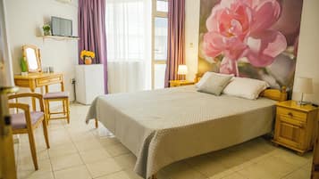 Quarto casal lua de mel | Wi-Fi de cortesia, roupa de cama