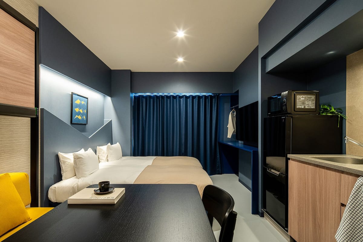Estudio Confort | 1 habitación, ropa de cama de alta calidad y cortinas blackout