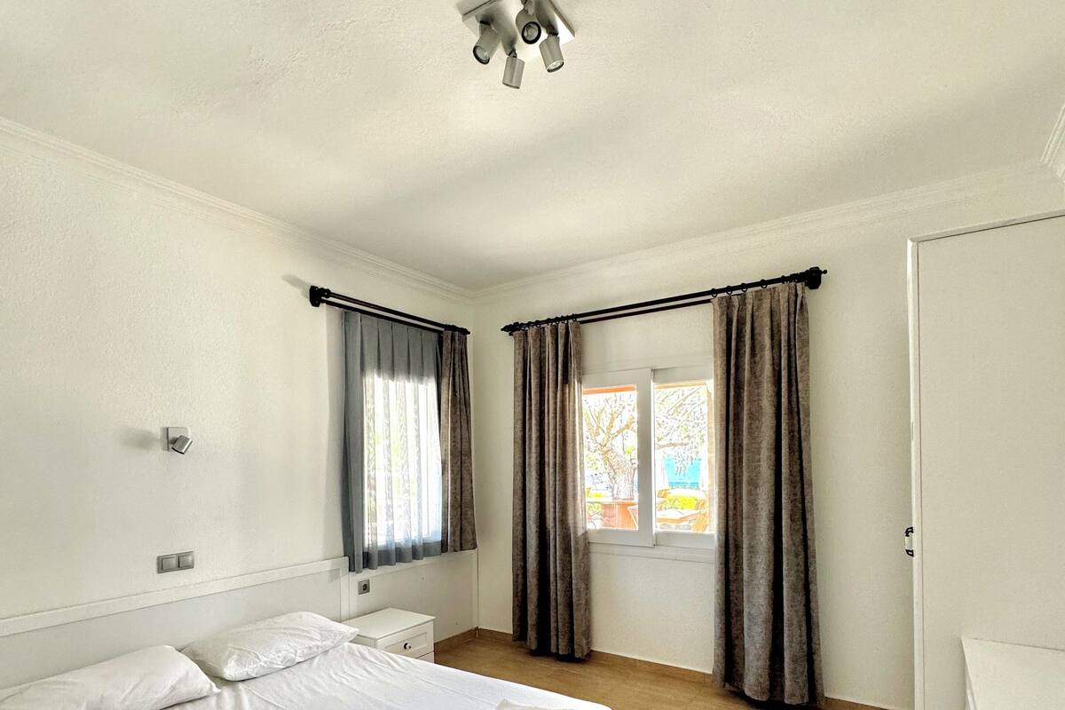 Premium bedding, minibar, cots/infant beds, free WiFi