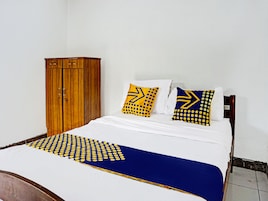 Double Room | Free WiFi, bed sheets