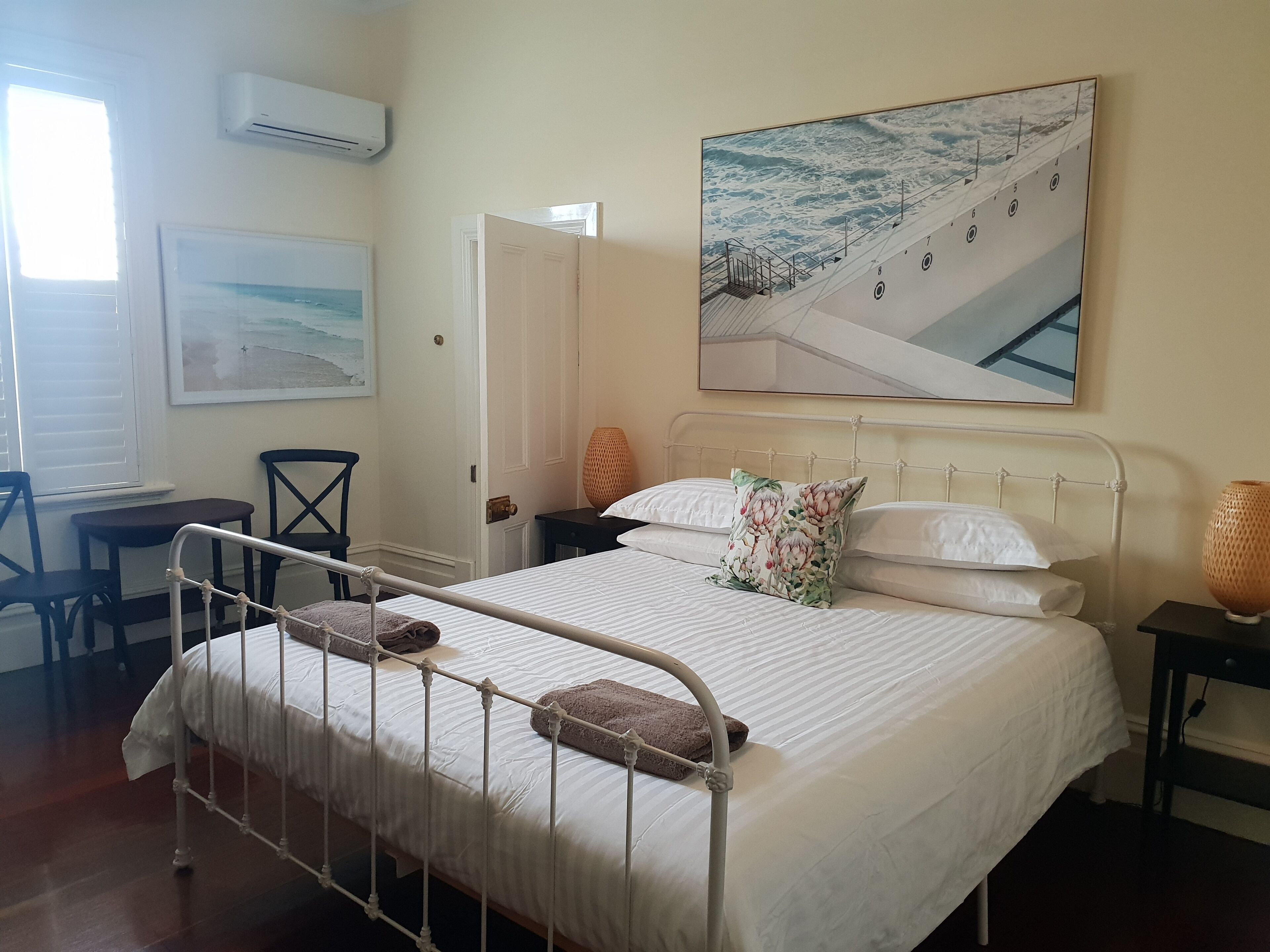 Crepe Myrtle Cottage in South Fremantle. Location + Wow factor