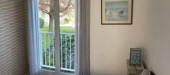 Very pleasant, well-equipped apartment, close to beaches and town center.