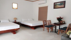 Family Quadruple Room | Minibar, soundproofing, free WiFi, bed sheets - Nha Xanh Homestay (Ninh Binh)