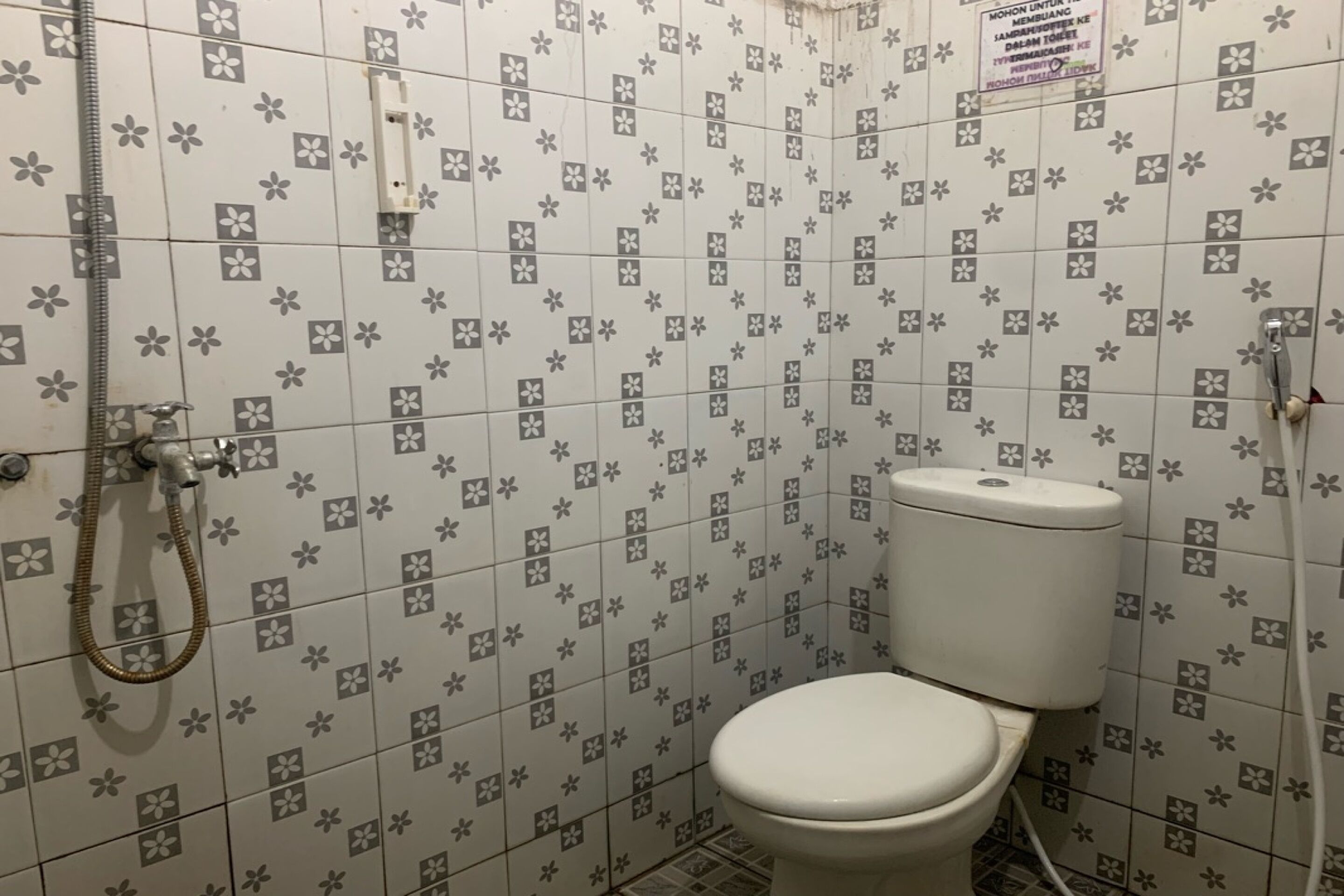 shower, rainfall showerhead, towels, soap