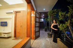 Egyptian cotton sheets, premium bedding, pillowtop beds, in-room safe