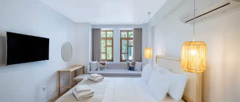 Premium bedding, minibar, in-room safe, desk