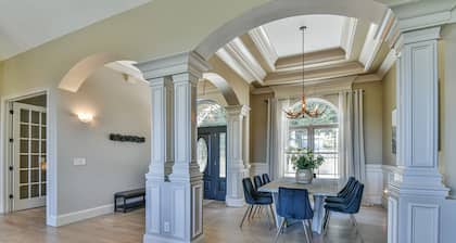 7BR/5BA Asheville Luxury Mansion w/Sauna/ Steam/ Cold/Hottub/Gamerm/MovieTheatre
