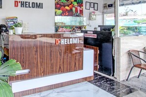 Reception - Collection O 90253 DHelomi (Depok)