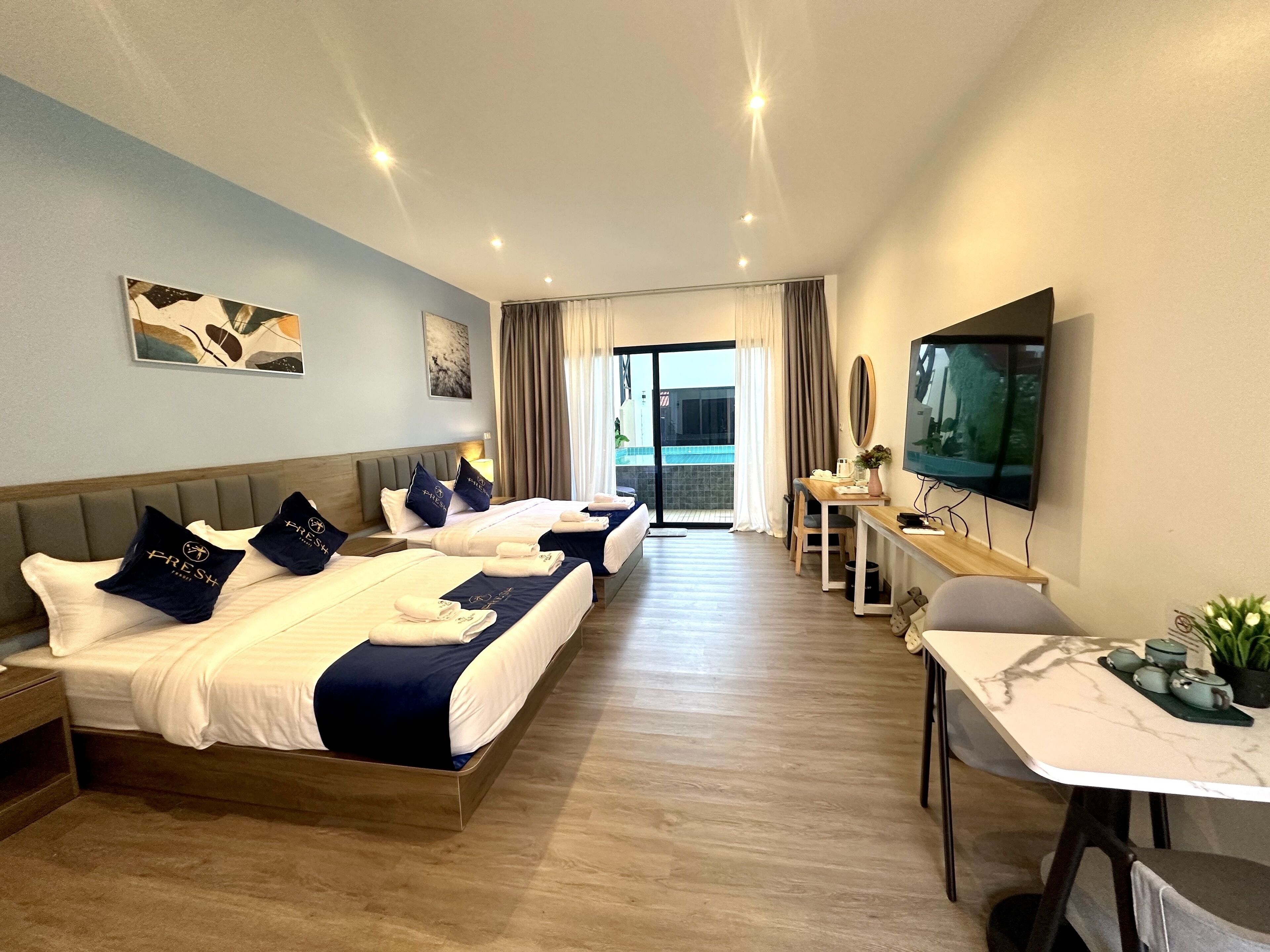 Deluxe Pool Villa | Minibar, safe på rommet, skrivebord og wi-fi (inkludert)