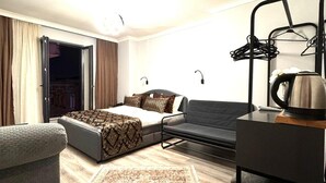 Standard Double Room | Minibar, soundproofing, WiFi (free), bed sheets - The Diderot Hotel (Istanbul)