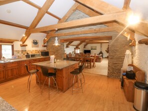Dining - Cowslip Barn (Totnes)