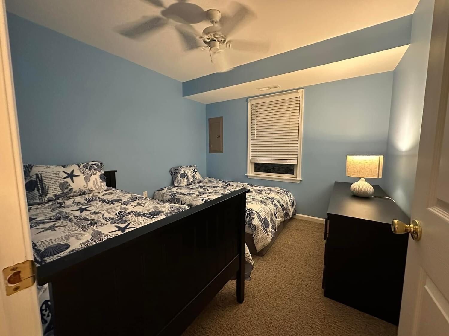 200 Block in the Center of Sea Isle