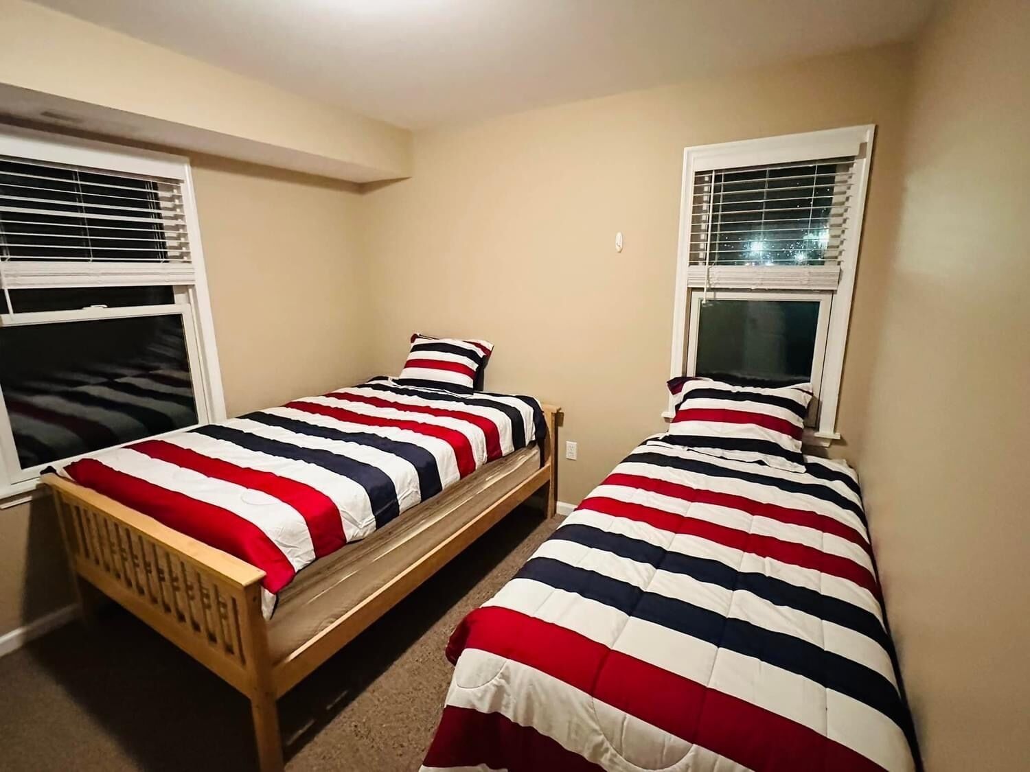 200 Block in the Center of Sea Isle