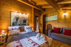 3 Schlafzimmer, Schreibtisch, kostenloses WLAN, Bettwäsche