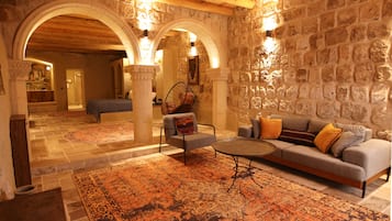 Exclusive Suite, Valley View | 1 bedroom, Egyptian cotton sheets, premium bedding, minibar