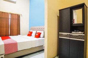 Standard Double Room - Hotel O Sky Residence Cengkeh (Medan)