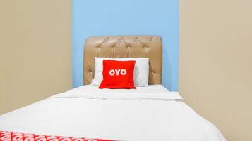 Kamar Single Standar | Ruang kerja ramah laptop, Wi-Fi gratis, dan seprai linen