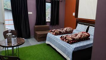Deluxe Cottage | 1 bedroom, soundproofing, free WiFi