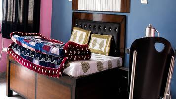 Deluxe Cottage | 1 bedroom, soundproofing, free WiFi