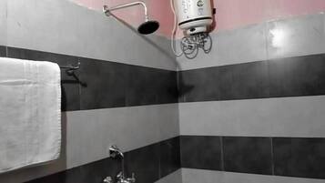 Deluxe Cottage | Bathroom